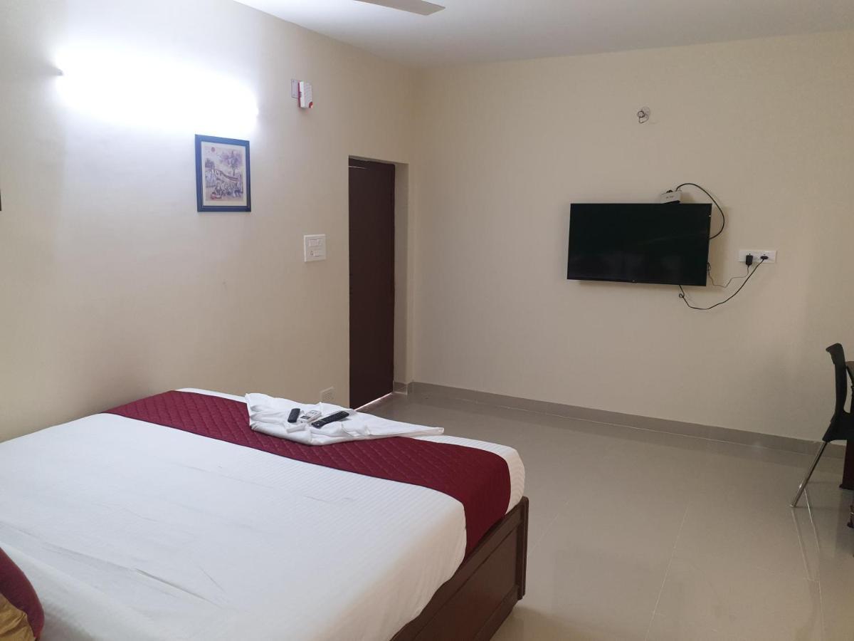 Happy Homes - Porur Chennai Eksteriør bilde